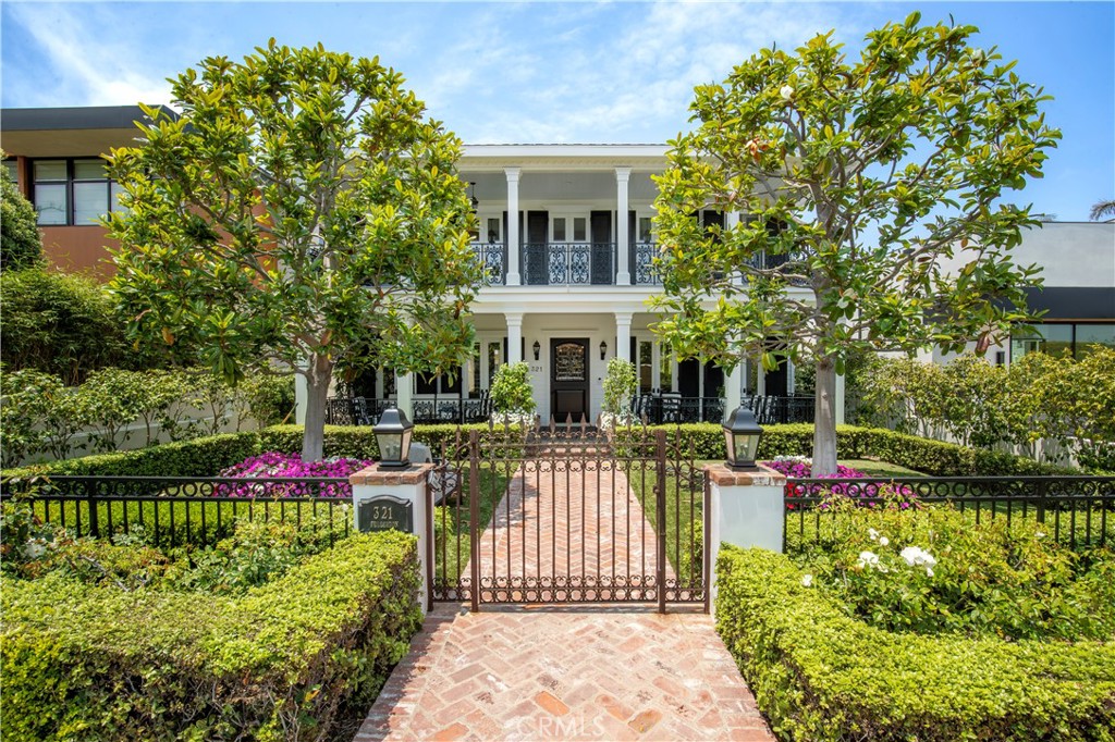 321 Fullerton Avenue