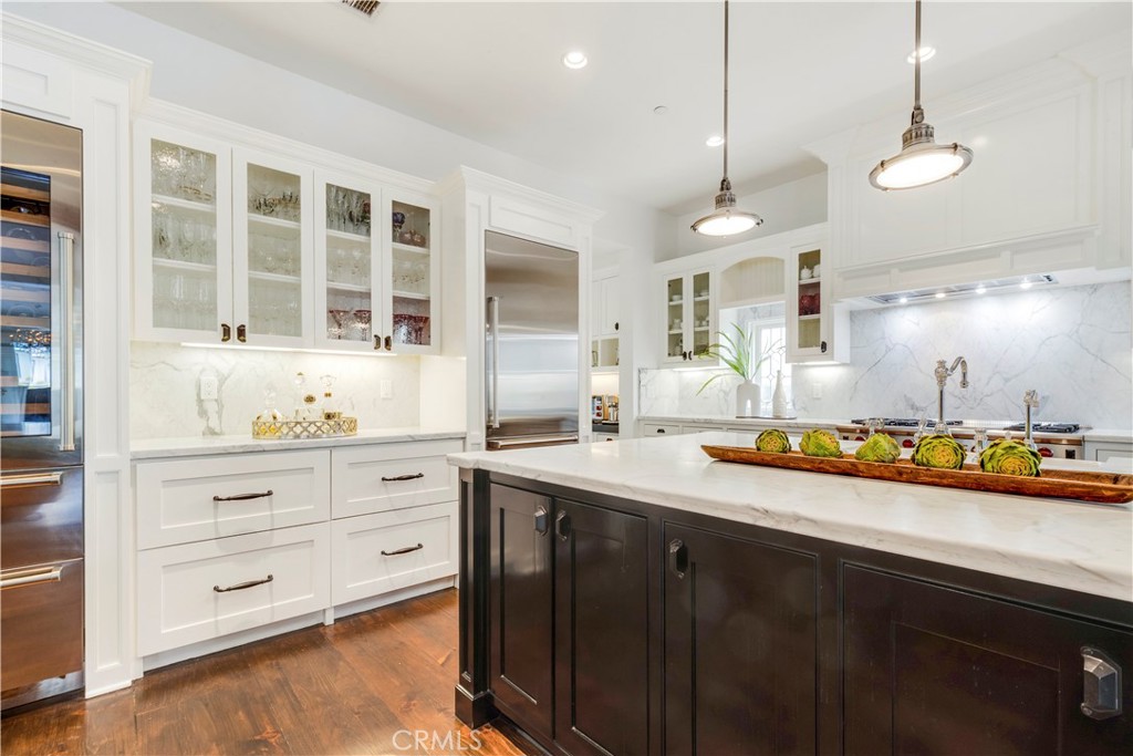 321 Fullerton Avenue