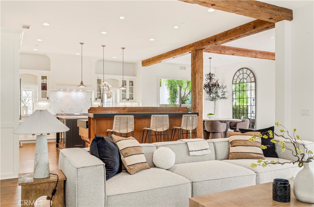 321 Fullerton Avenue