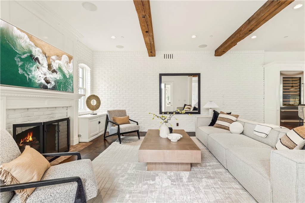 321 Fullerton Avenue