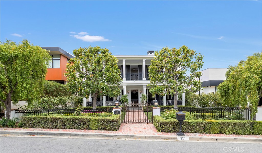 321 Fullerton Avenue