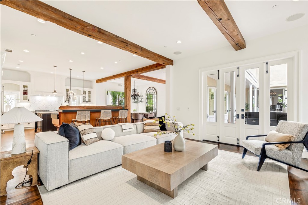 321 Fullerton Avenue
