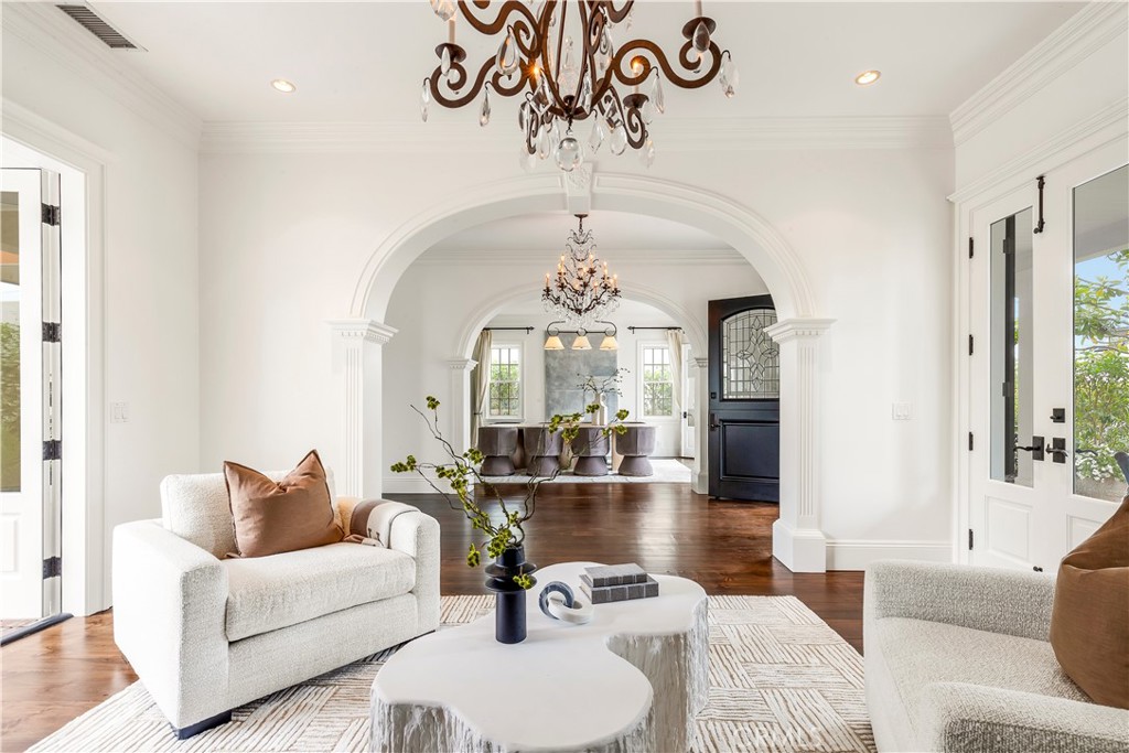 321 Fullerton Avenue