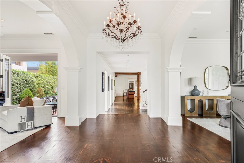 321 Fullerton Avenue