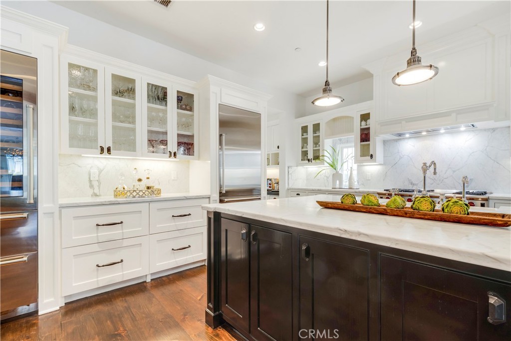 321 Fullerton Avenue