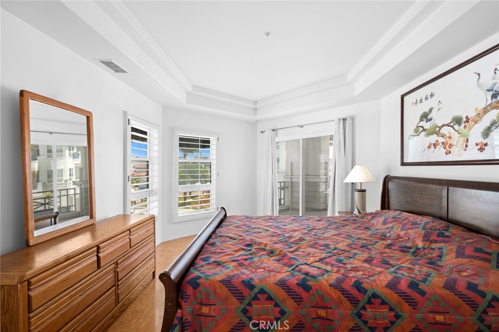 2600 Newport Boulevard 219