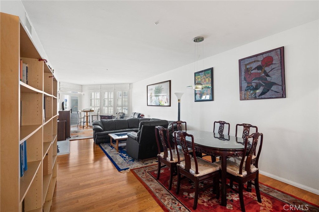 2600 Newport Boulevard 219