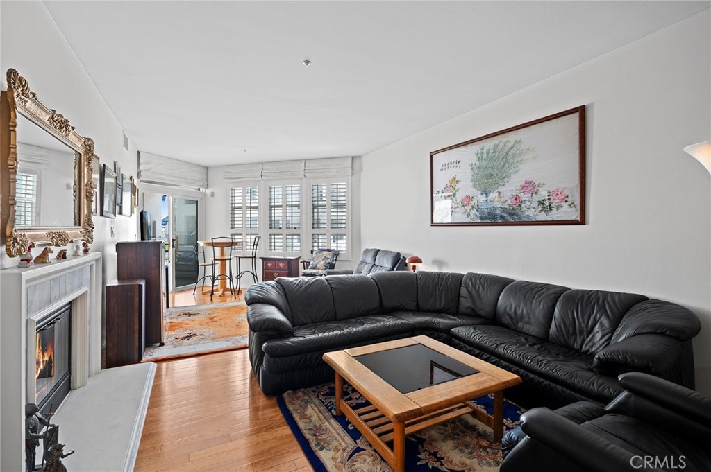 2600 Newport Boulevard 219