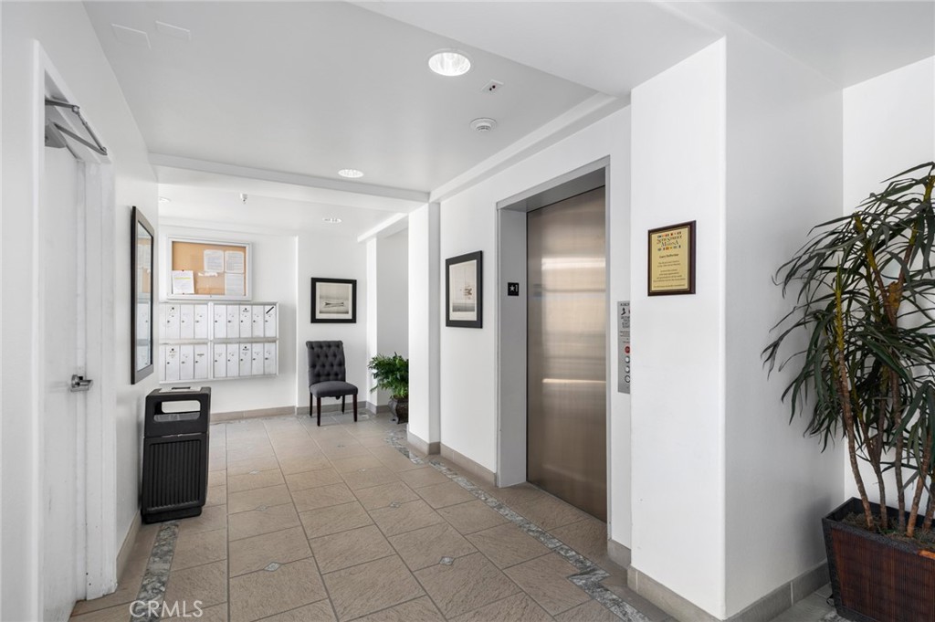 2600 Newport Boulevard 219