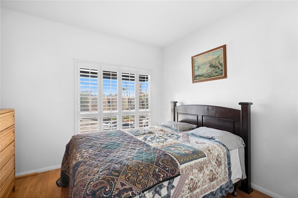 2600 Newport Boulevard 219