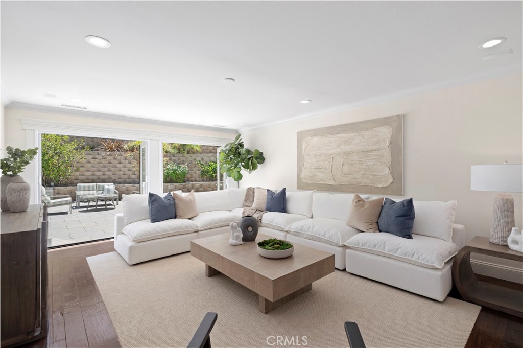 2111 Salt Air Drive