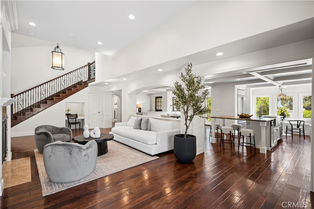 2111 Salt Air Drive