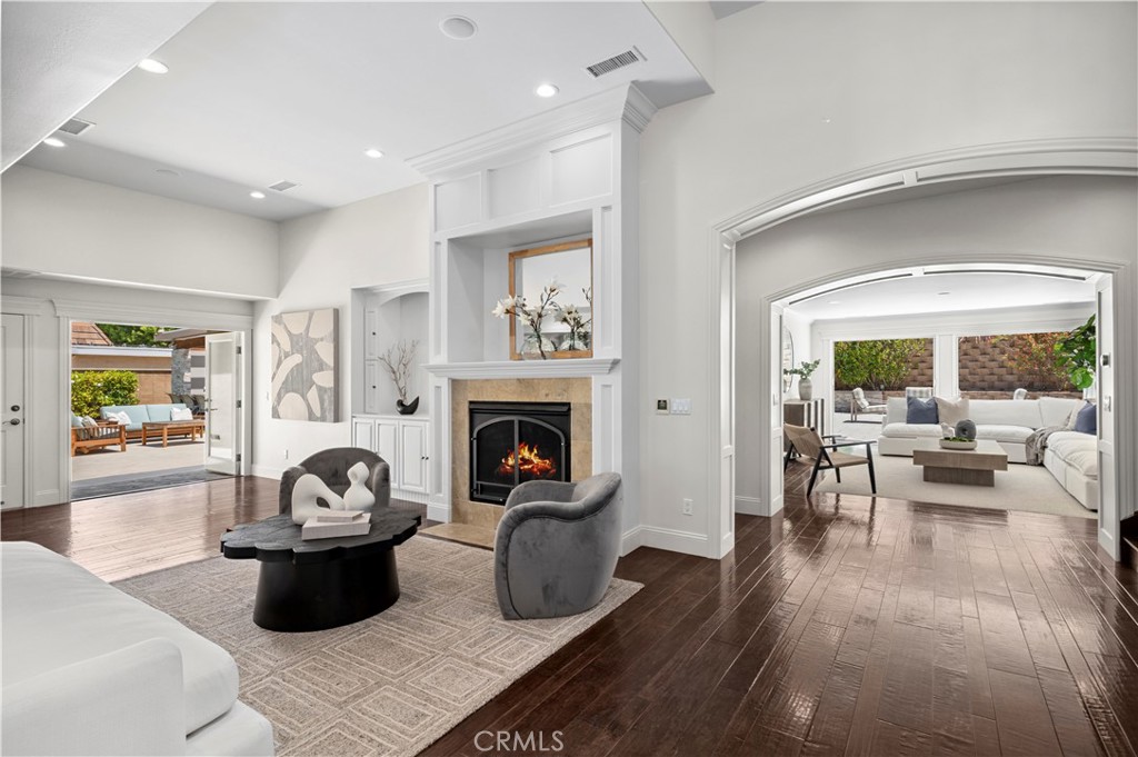 2111 Salt Air Drive