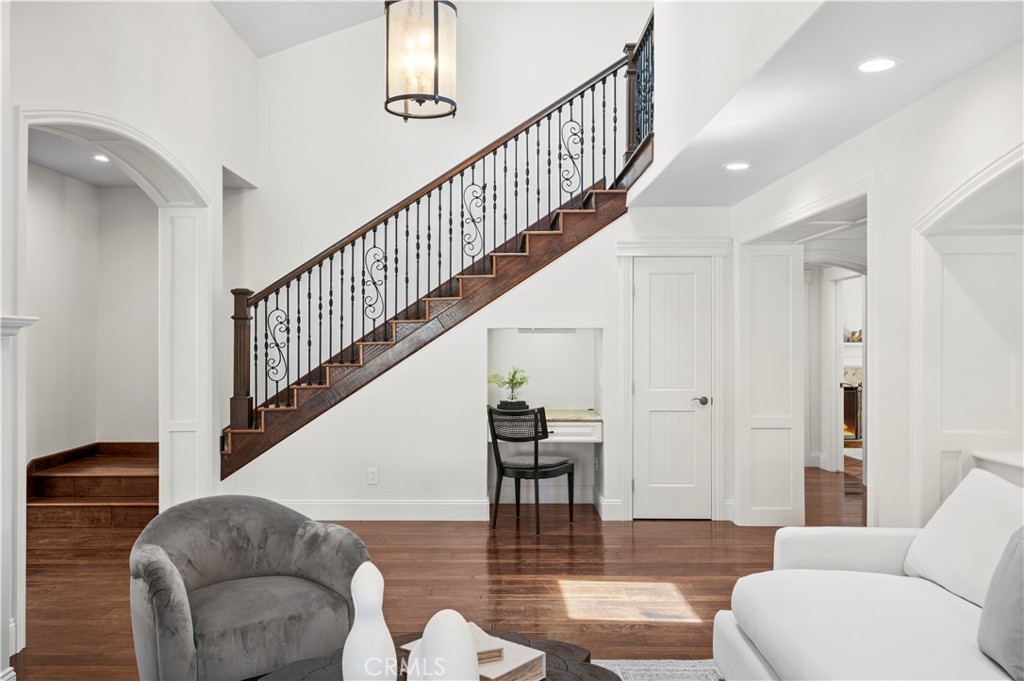 2111 Salt Air Drive