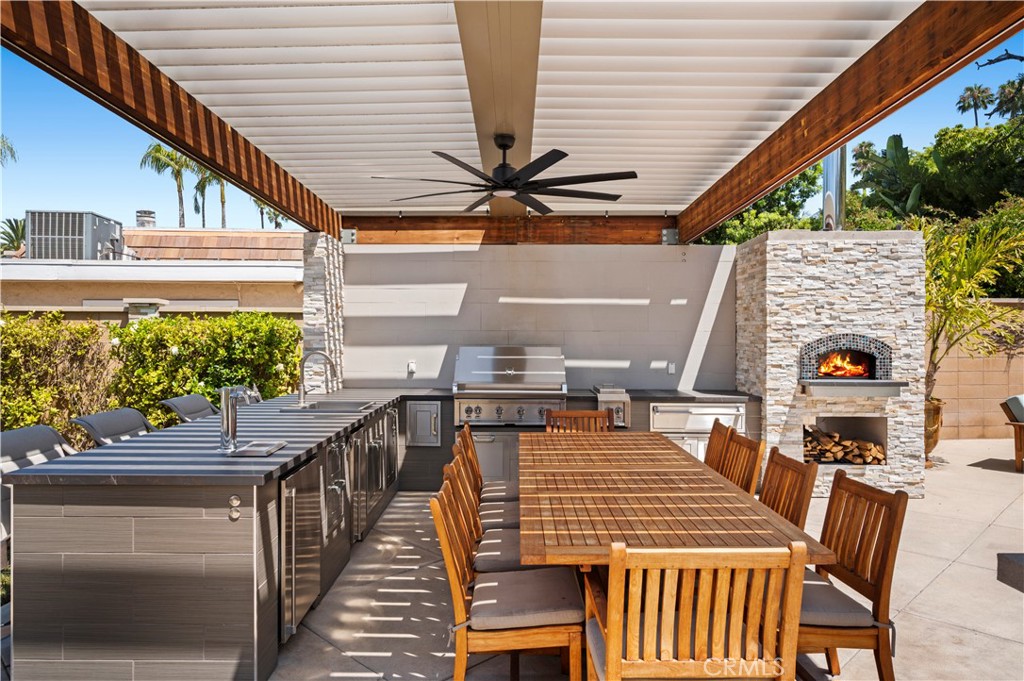2111 Salt Air Drive