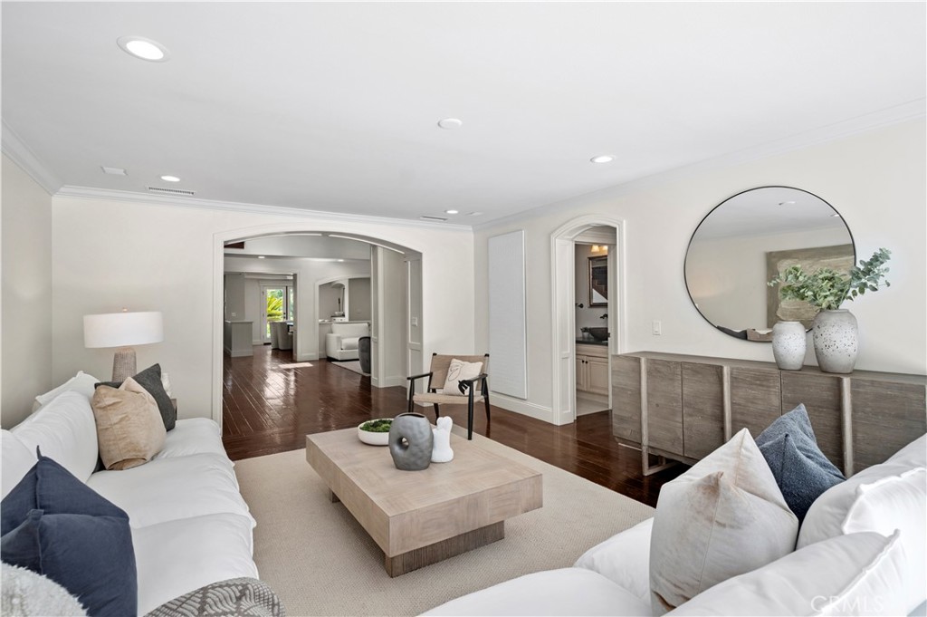 2111 Salt Air Drive