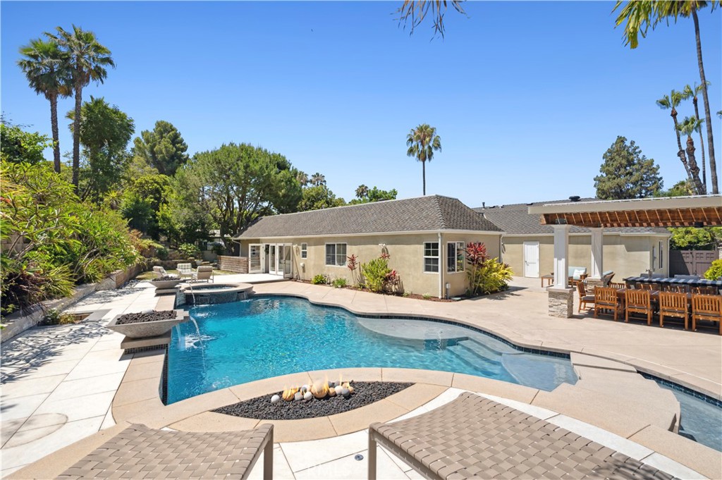 2111 Salt Air Drive