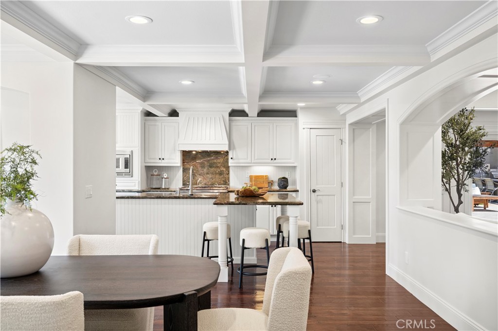2111 Salt Air Drive
