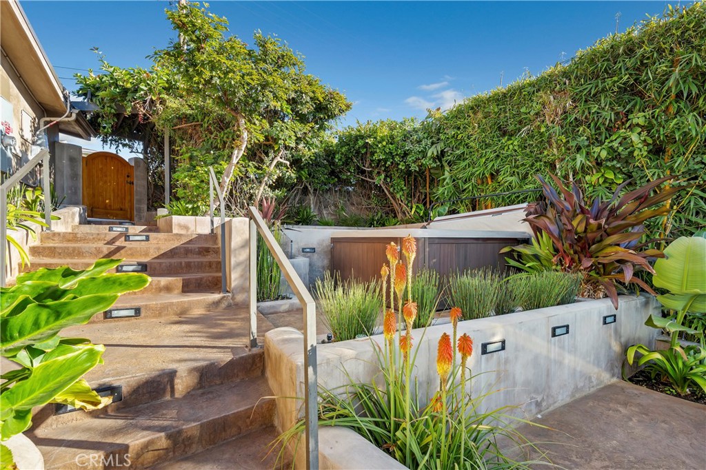 206 Grandview Street