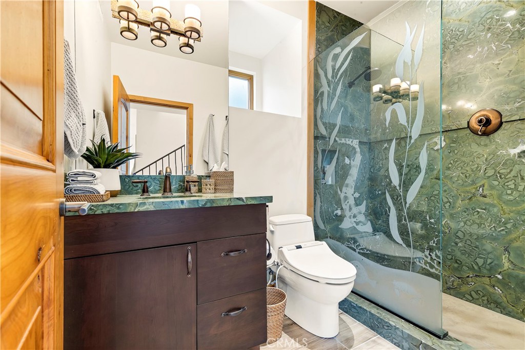 206 Grandview Street