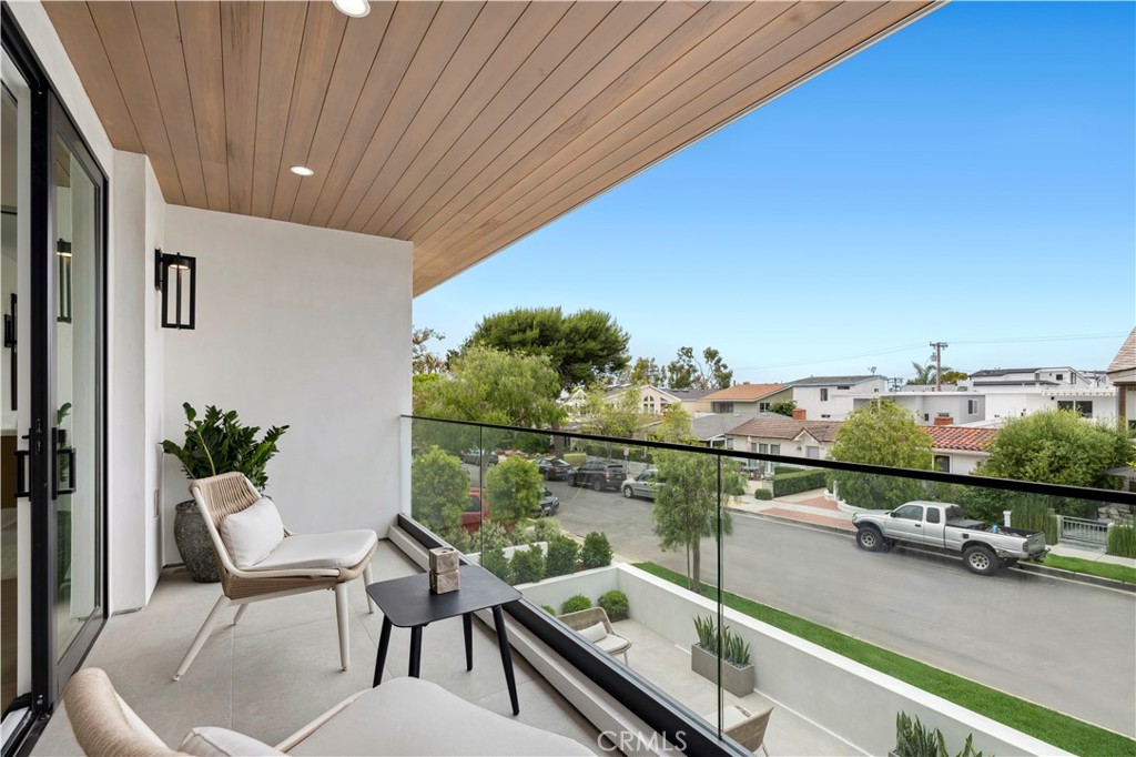 516 Larkspur Avenue