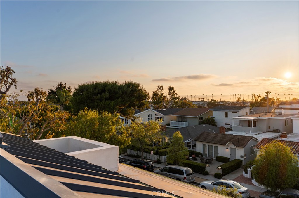 516 Larkspur Avenue