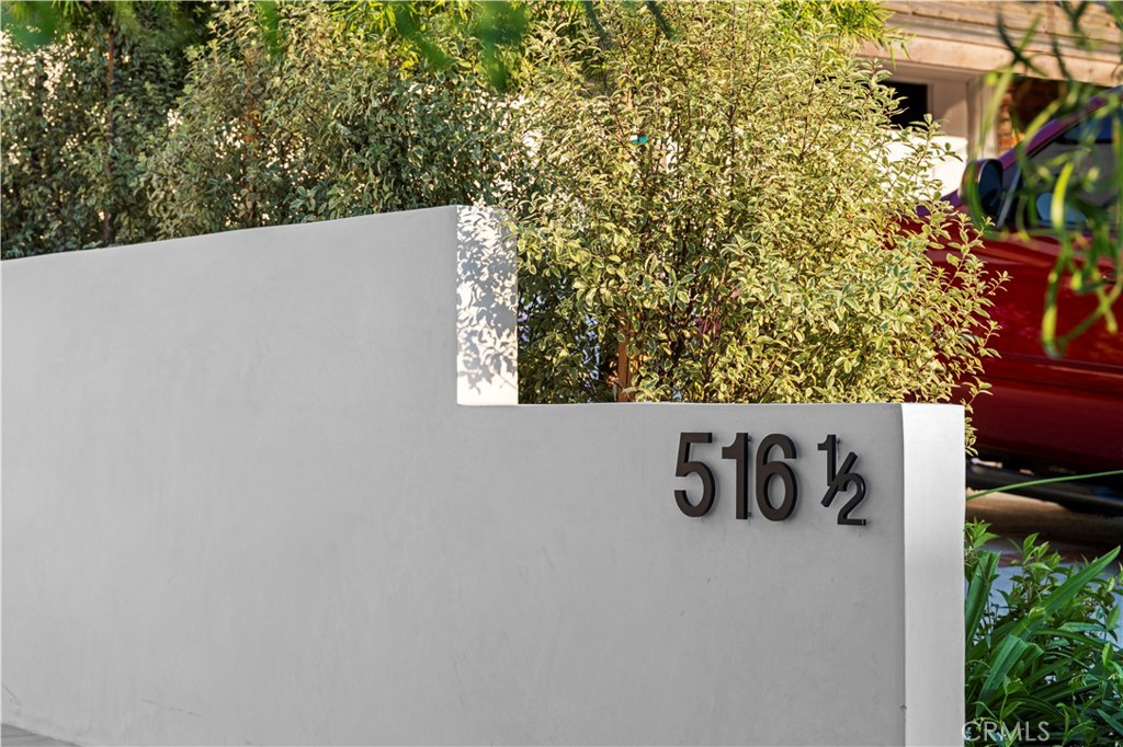 516 1/2 Larkspur Avenue