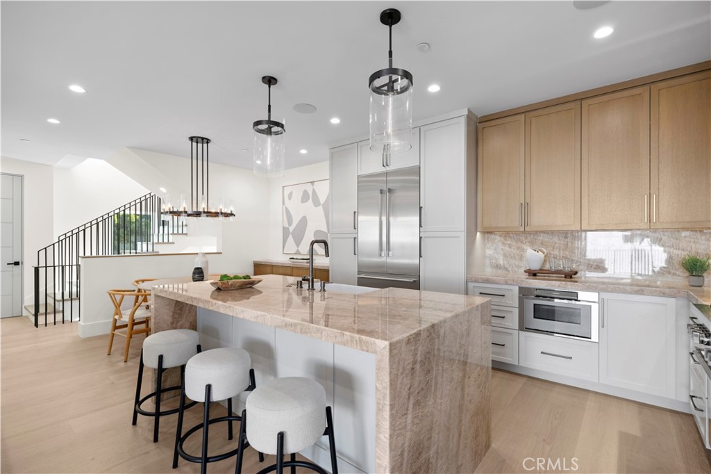 516 1/2 Larkspur Avenue