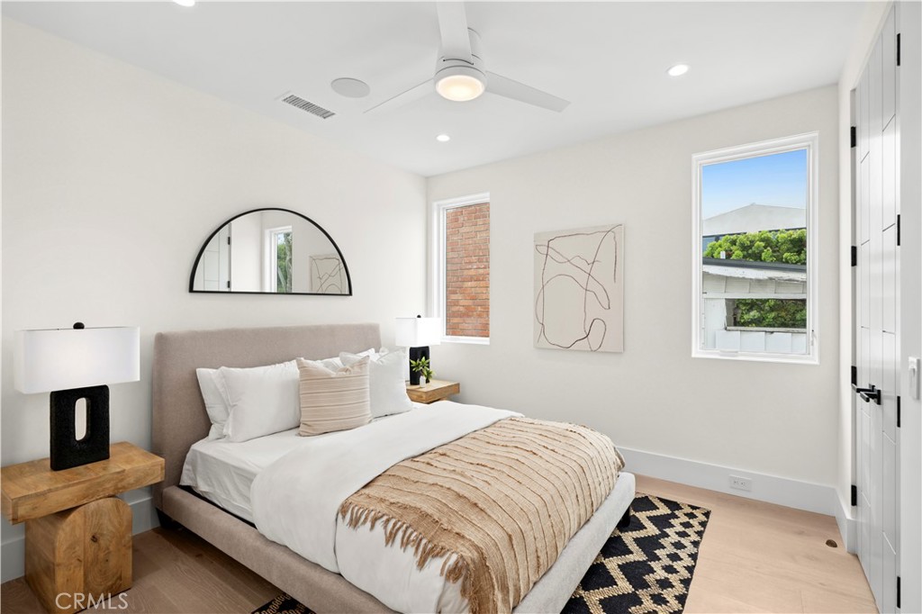 516 1/2 Larkspur Avenue