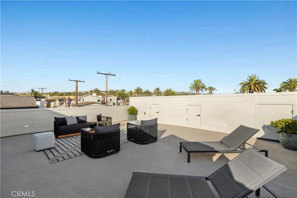 516 1/2 Larkspur Avenue