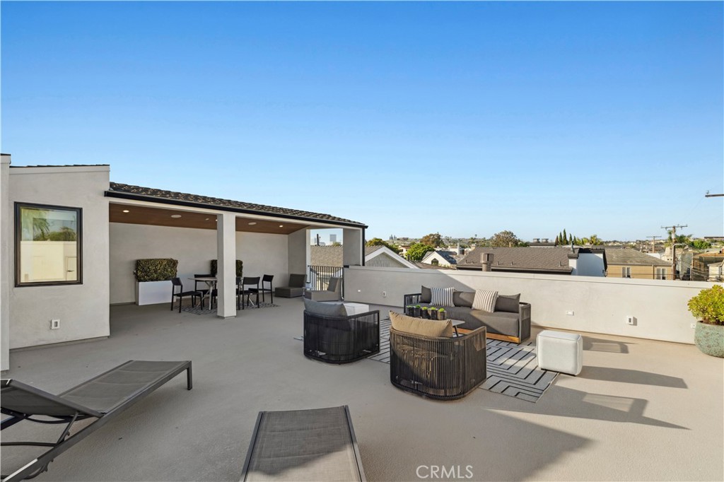 516 1/2 Larkspur Avenue