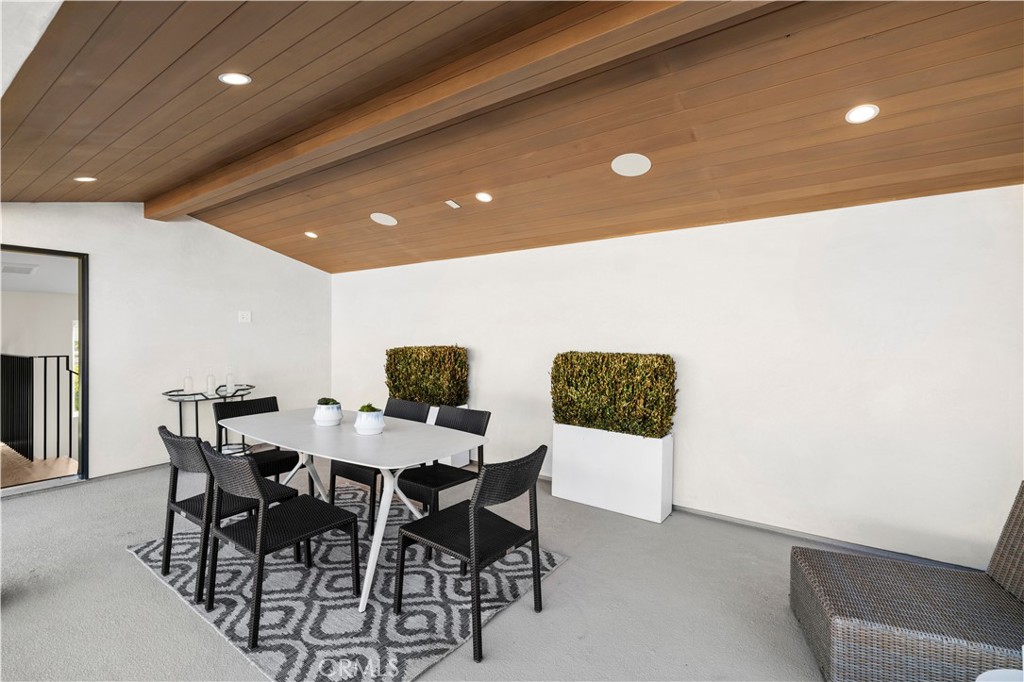 516 1/2 Larkspur Avenue