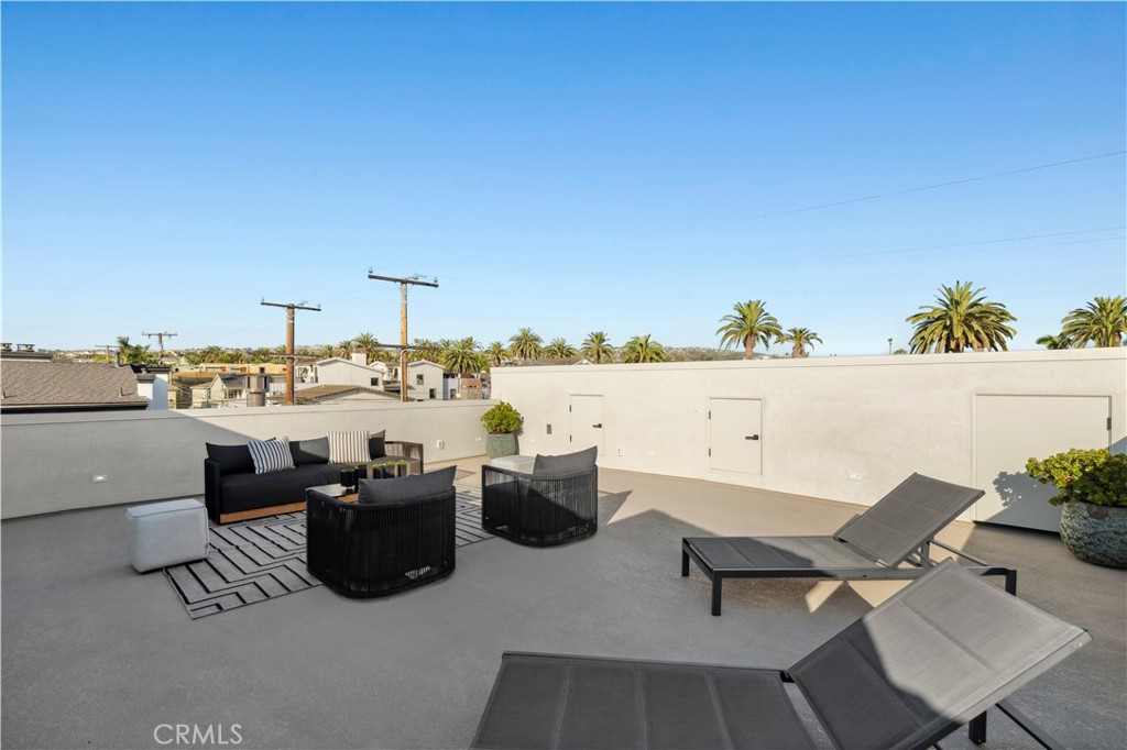 516 1/2 Larkspur Avenue