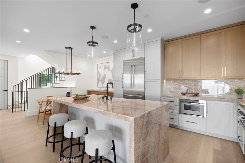 516 1/2 Larkspur Avenue