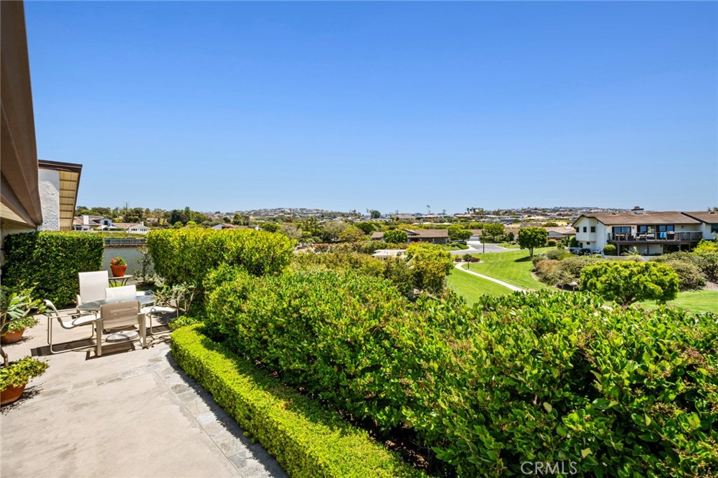 15 Skysail Drive
