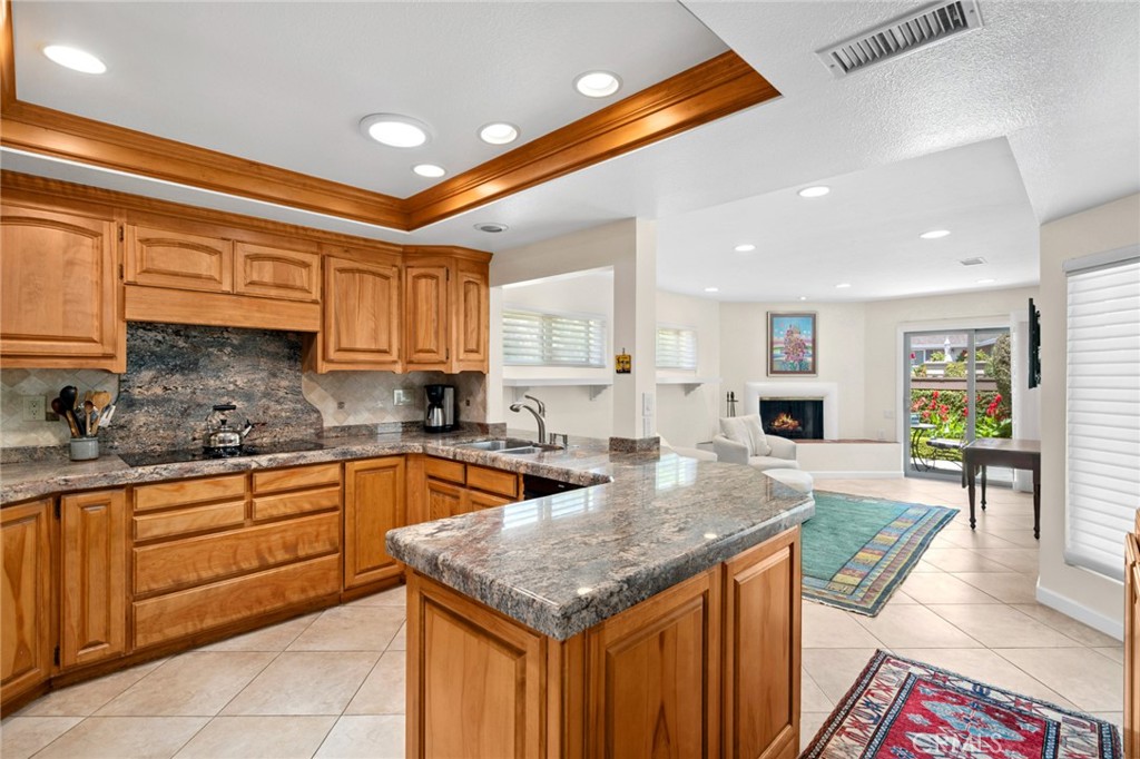15 Skysail Drive