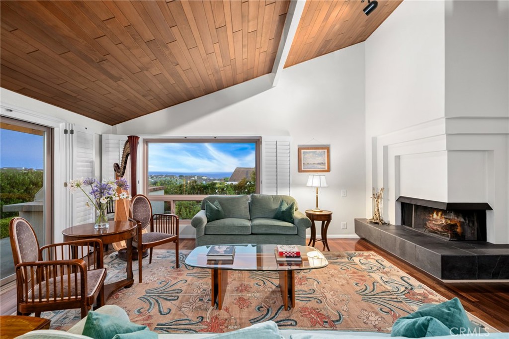 15 Skysail Drive