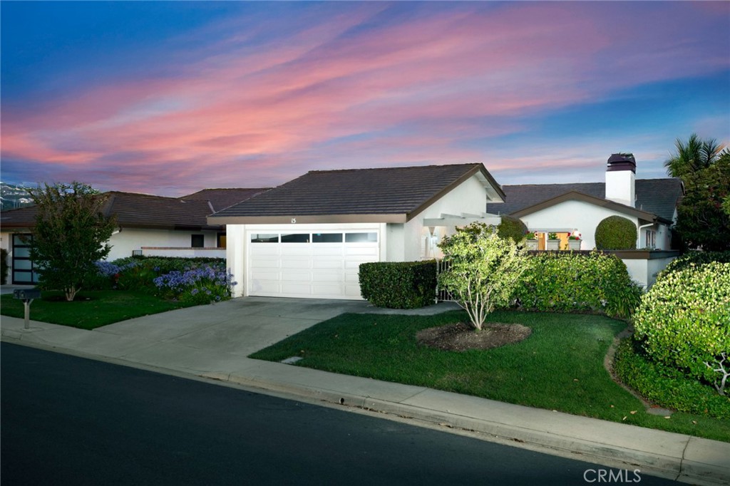 15 Skysail Drive