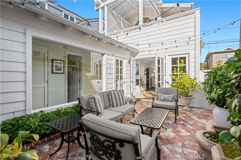 708 Orchid Avenue