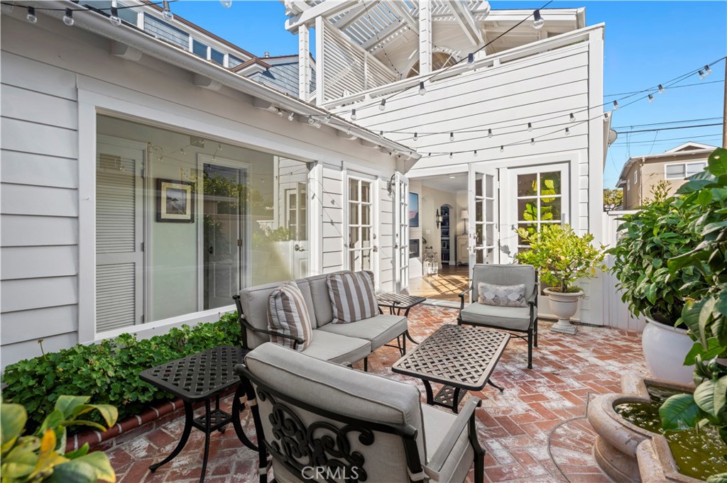 708 Orchid Avenue