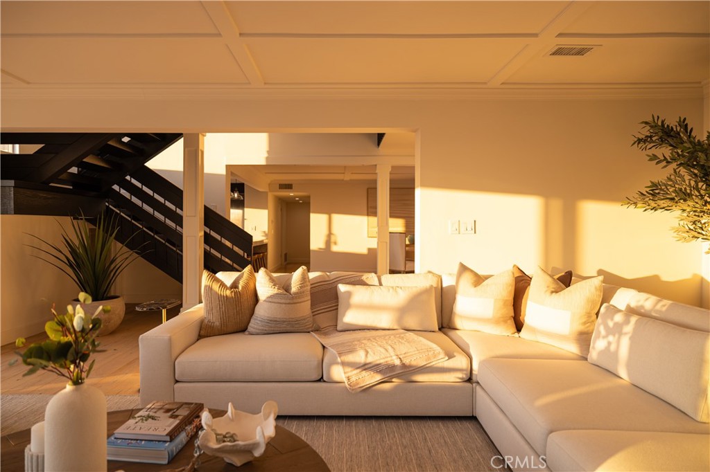 303 E Avenida Cordoba