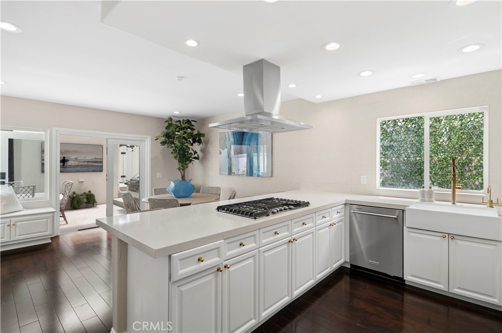 412 Poinsettia Avenue