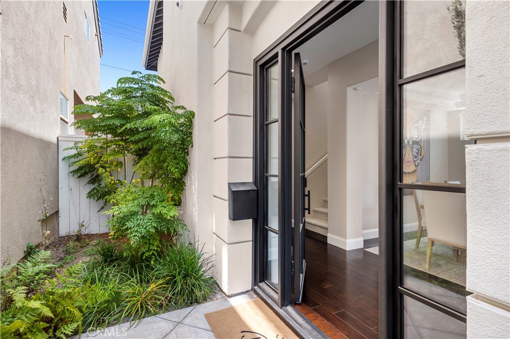 412 Poinsettia Avenue