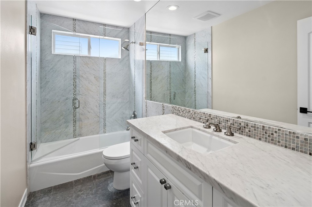 412 Poinsettia Avenue