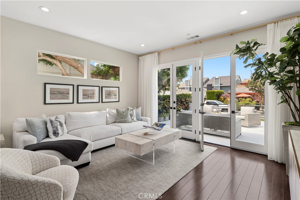 412 Poinsettia Avenue