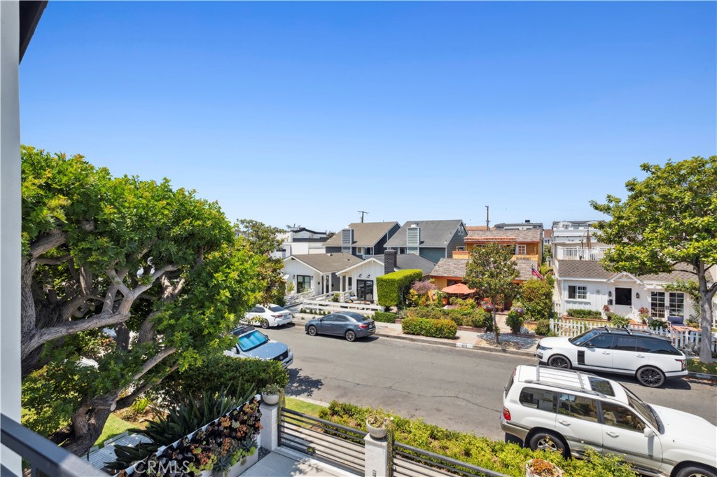 412 Poinsettia Avenue