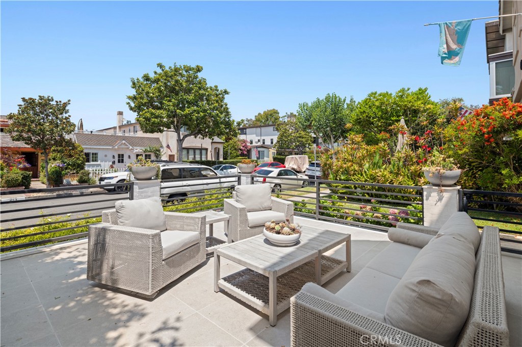 412 Poinsettia Avenue