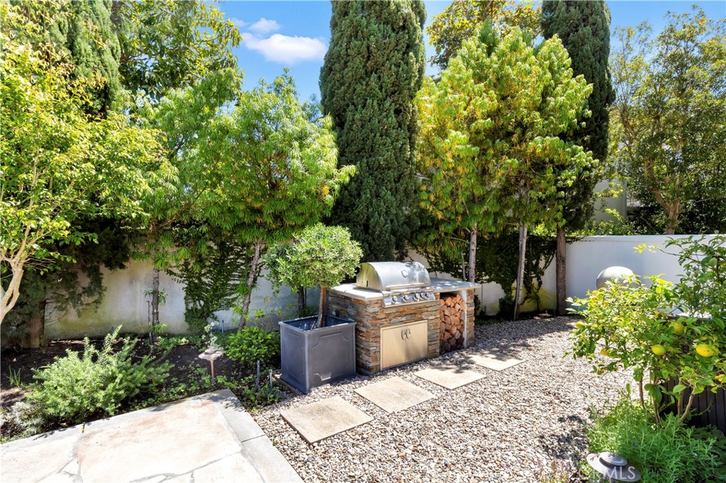 1435 High Bluff Drive