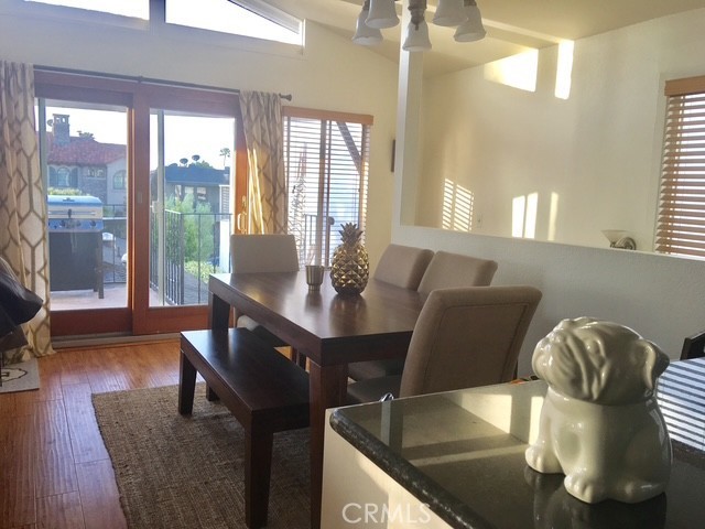 433 1/2 Heliotrope Avenue