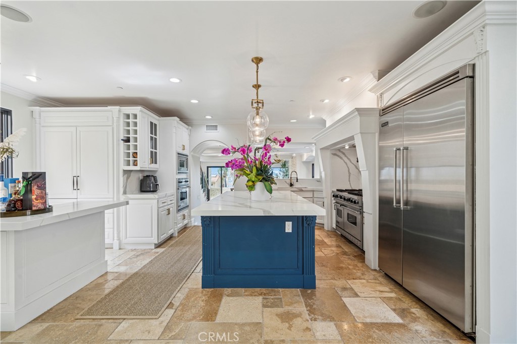 312 Carnation Avenue